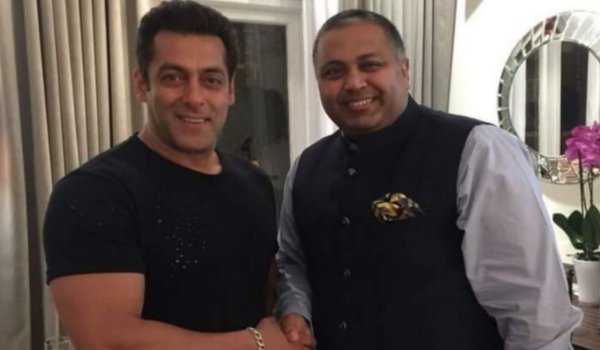 सलमान खान बने सीपी प्लस के सीसीटीवी एम्बेसडर सलमान खान बने सीपी प्लस के सीसीटीवी एम्बेसडर