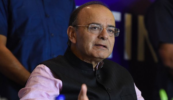 30 वस्तुओं पर कर घटा, एसयूवी, बड़े कारों पर जीएसटी सेस बढ़ा 30 वस्तुओं पर कर घटा, एसयूवी, बड़े कारों पर जीएसटी सेस बढ़ा