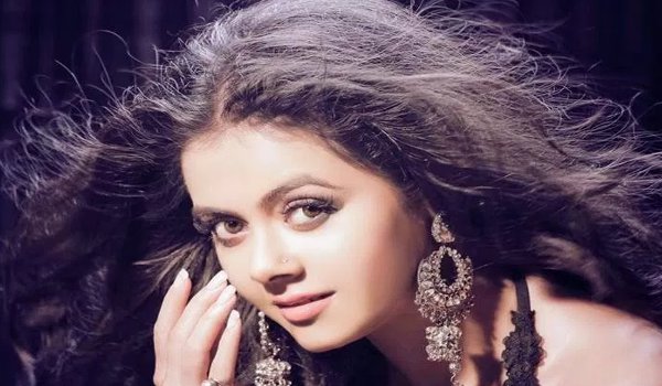फिलहाल ‘बिग बॉस’ से नहीं जुड़ेंगी देवोलीना भट्टाचार्जी फिलहाल ‘बिग बॉस’ से नहीं जुड़ेंगी देवोलीना भट्टाचार्जी