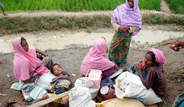 बांग्लादेश पहुंचने की कोशिश में 97 रोहिंग्या की मौत