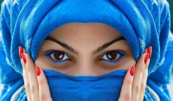 आंखों के काले घेरे से छुटकारा पाना आसान, पढें ये टिप्स आंखों के काले घेरे से छुटकारा पाना आसान, पढें ये टिप्स