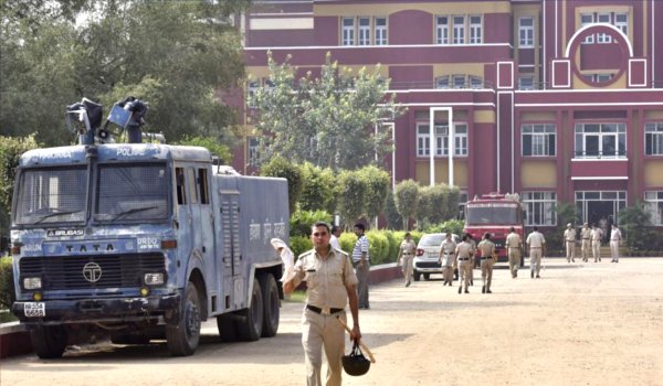 गुरुग्राम में सोमवार को फिर खुलेगा रेयान इंटरनेशनल स्कूल गुरुग्राम में सोमवार को फिर खुलेगा रेयान इंटरनेशनल स्कूल
