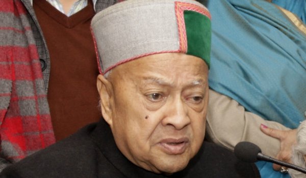 हिमाचल के मुख्यमंत्री वीरभद्र सिंह ने हाईकमान पर बोला हमला हिमाचल के मुख्यमंत्री वीरभद्र सिंह ने हाईकमान पर बोला हमला