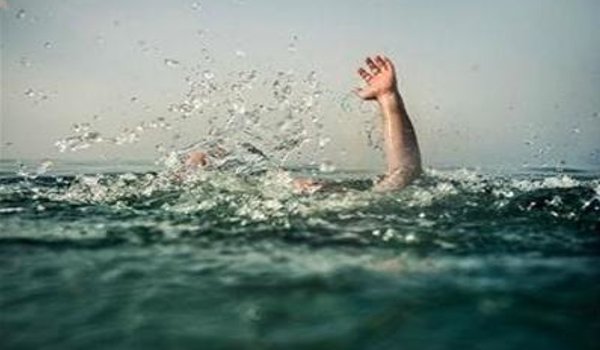 कानपुर : मां संग गंगा स्नान को आए 3 मासूम डूबे, 2 की मौत कानपुर : मां संग गंगा स्नान को आए 3 मासूम डूबे, 2 की मौत