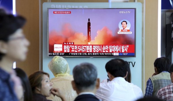 उत्तर कोरिया ने जापान के ऊपर से फिर मिसाइल दागी