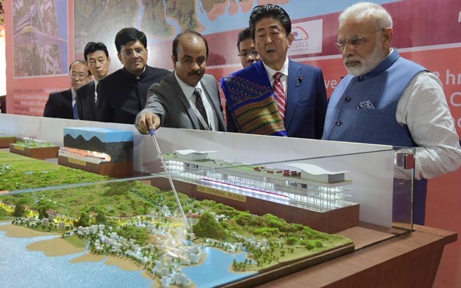 सच हुआ मोदी का सपना, बुलेट ट्रेन 2022 तक चल पडेगी