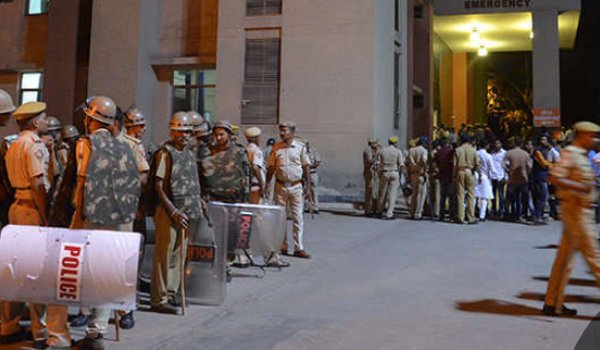 जयपुर में भीड ने काटा बवाल, रामगंज में क्षेत्र में कर्फ्यू जारी