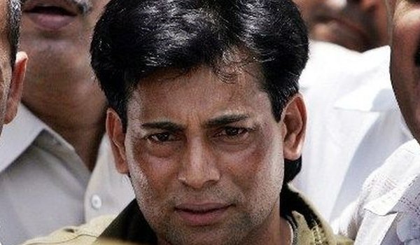 1993 mumbai blast case : death for 2, abu salem, karimullah khan get life