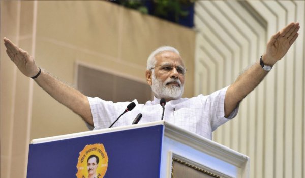 Sanitation workers should have first claim to say Vande Mataram : Modi