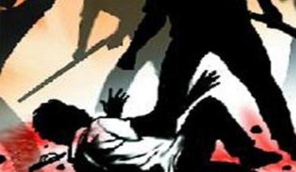 दिल्ली में दिवाली की रात युवक की पीट-पीटकर हत्या दिल्ली में दिवाली की रात युवक की पीट-पीटकर हत्या