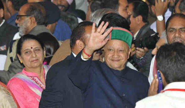 कांग्रेस की सात प्रत्याशियों की दूसरी सूची जारी, दो सीटों पर पेंच कायम कांग्रेस की सात प्रत्याशियों की दूसरी सूची जारी, दो सीटों पर पेंच कायम