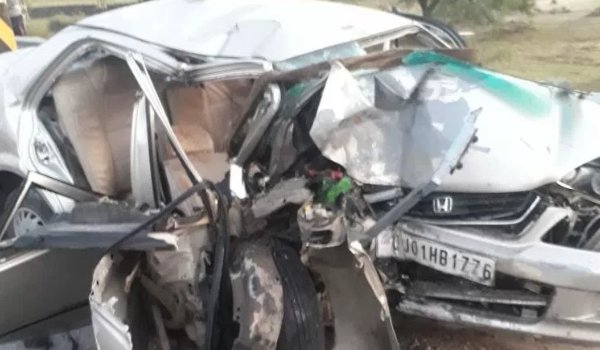 राजसमंद सड़क हादसे में एक ही परिवार के 5 लोगों की मौत राजसमंद सड़क हादसे में एक ही परिवार के 5 लोगों की मौत