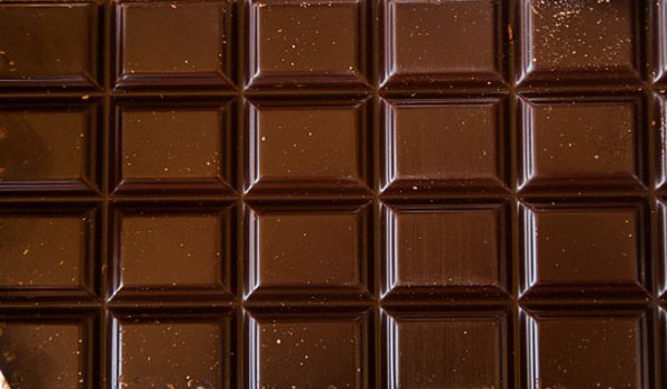 इंग्लैंड के अस्पतालों में ‘सुपर साइज’ चॉकलेट बार पर लगेगी रोक