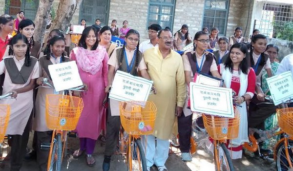 अजमेर जिले में 11 हजार छात्राओं को मिलेगी साईकिलें