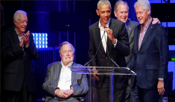 अमरीका के पांच पूर्व राष्ट्रपति एक मंच पर आए