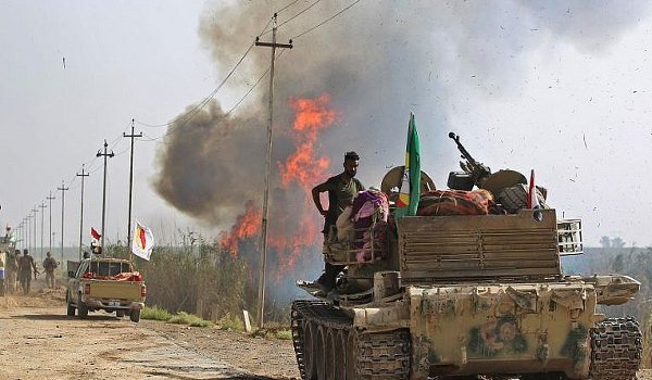 आईएस के गढ़ हवीजा पर इराकी सेना का कब्जा