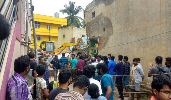 बेंगलुरु में एलपीजी सिलेंडर फटने से इमारत ढही, अब तक 5 की मौत