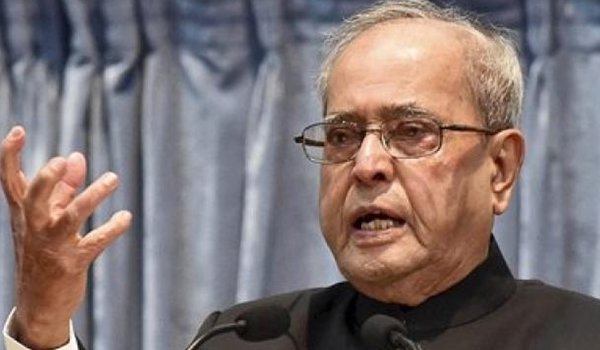 सीताराम केसरी की महत्वाकांक्षा से गिरी थी गुजराल सरकार : प्रणव मुखर्जी सीताराम केसरी की महत्वाकांक्षा से गिरी थी गुजराल सरकार : प्रणव मुखर्जी
