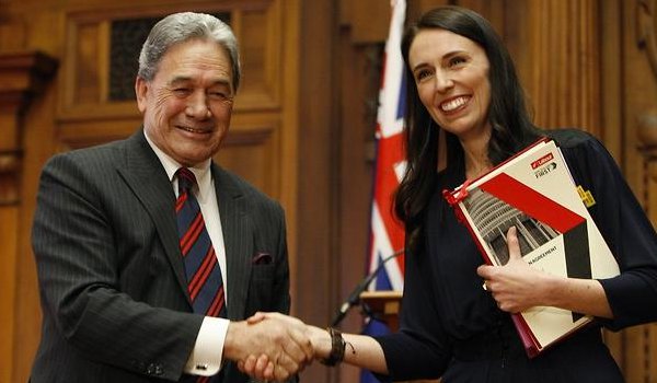 न्यूजीलैंड की नई प्रधानमंत्री बनीं जैसिंडा अर्डर्न