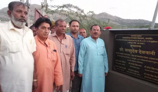 सड़़क विकास में अग्रणी बना अजमेर : वासुदेव देवनानी सड़़क विकास में अग्रणी बना अजमेर : वासुदेव देवनानी