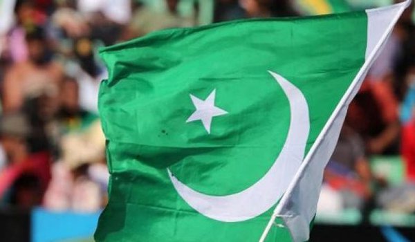 पाकिस्तान कंगाल होने के कगार पर