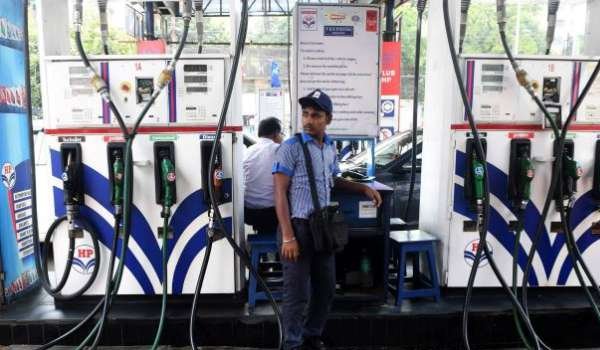 पेट्रोल पंप डीलरों की 13 अक्टूबर को प्रस्तावित हड़ताल स्थगित