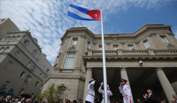 क्यूबा दूतावास के 15 राजनयिकों को अमरीका छोड़ने का आदेश