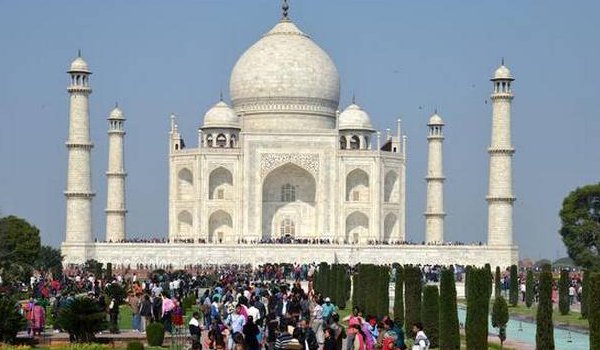उत्तरप्रदेश पर्यटन प्रकाशन में आगरा गायब उत्तरप्रदेश पर्यटन प्रकाशन में आगरा गायब