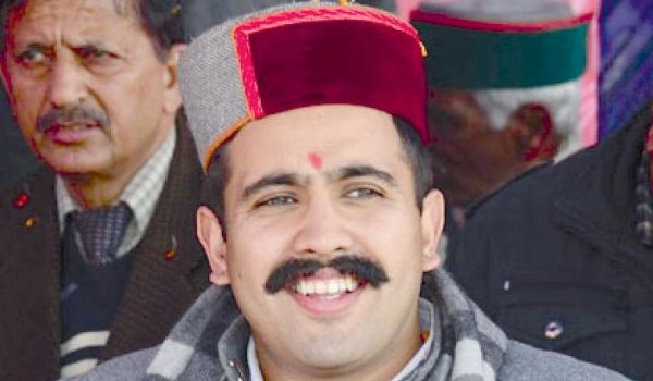 हिमाचल चुनाव : कांग्रेस की अंतिम सूची में वीरभद्र के पुत्र का नाम शामिल