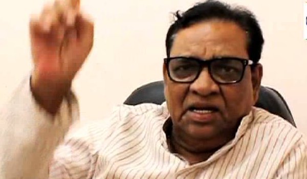 पूर्व MLA विजय कांबले को करोड़ों रुपए का चूना लगाने वाला बाबा अरेस्ट पूर्व MLA विजय कांबले को करोड़ों रुपए का चूना लगाने वाला बाबा अरेस्ट