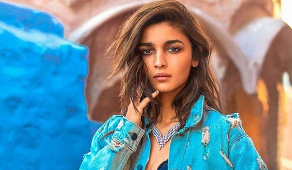 ‘राजी’ में मुझे अलग अवतार में देखेंगे दर्शक : आलिया भट्ट ‘राजी’ में मुझे अलग अवतार में देखेंगे दर्शक : आलिया भट्ट