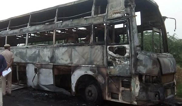 बाडमेर : बालोतरा में चलती बस में आग, मां बेटी जिंदा जली