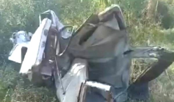 महाराष्ट्र के लातूर-नांदेड़ मार्ग पर सड़क हादसा, 7 मरे, 13 घायल महाराष्ट्र के लातूर-नांदेड़ मार्ग पर सड़क हादसा, 7 मरे, 13 घायल