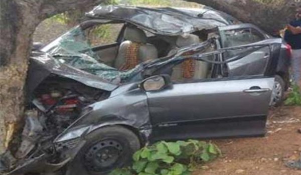 5 dead as car hits tree in Khandwa