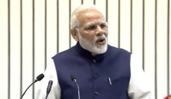 चुनाव एक साथ होने से संसाधनों पर अवांछित बोझ नहीं पड़ेगा : मोदी चुनाव एक साथ होने से संसाधनों पर अवांछित बोझ नहीं पड़ेगा : मोदी