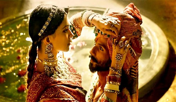 ‘सेंसर बोर्ड की मंजूरी के बाद ही किसी को ‘पद्मावती’ दिखाएंगे’ ‘सेंसर बोर्ड की मंजूरी के बाद ही किसी को ‘पद्मावती’ दिखाएंगे’