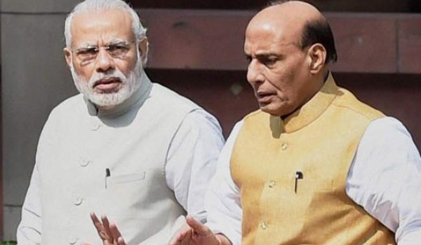 ‘पद्मावती’ की तारीख टलवाने में मोदी की अहम भूमिका रही होगी : करणी सेना ‘पद्मावती’ की तारीख टलवाने में मोदी की अहम भूमिका रही होगी : करणी सेना
