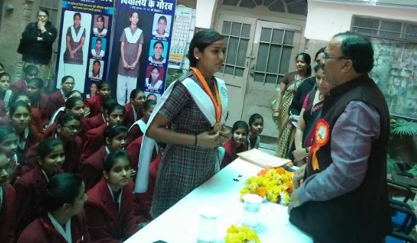 शिक्षा राज्यमंत्री देवनानी ने बालिकाओं को समझाए सफलता सूत्र शिक्षा राज्यमंत्री देवनानी ने बालिकाओं को समझाए सफलता सूत्र