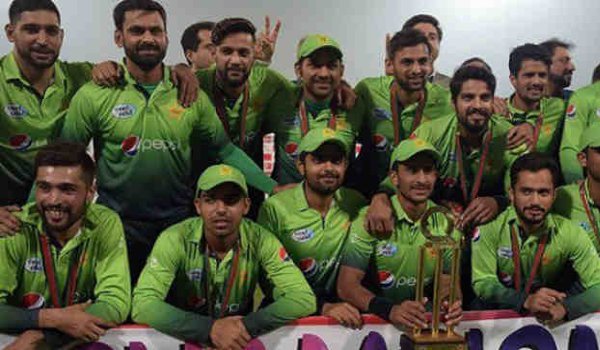 आईसीसी टी-20 रैंकिंग में शीर्ष पर पाकिस्तान आईसीसी टी-20 रैंकिंग में शीर्ष पर पाकिस्तान