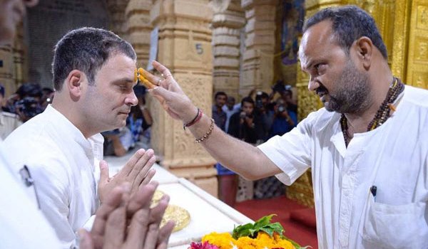 राहुल को सोमनाथ मंदिर के रजिस्टर में ‘गैर हिंदू’ दिखाने पर विवाद