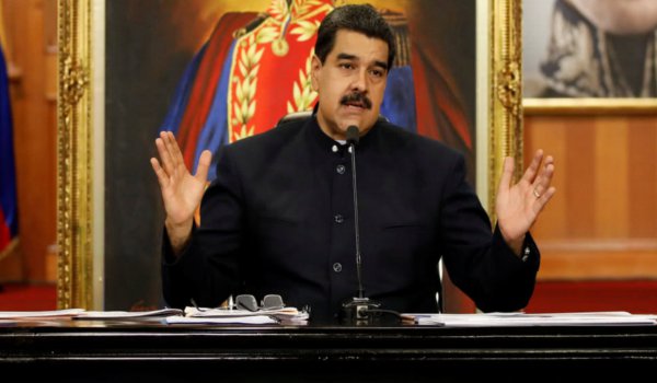 अमरीका ने वेनेजुएला के 10 अधिकारियों पर प्रतिबंध लगाए