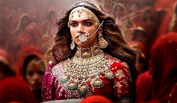 ‘पद्मावती’ को ब्रिटिश सेंसर बोर्ड से मंजूरी, 1 दिसंबर को रिलीज ‘पद्मावती’ को ब्रिटिश सेंसर बोर्ड से मंजूरी, 1 दिसंबर को रिलीज