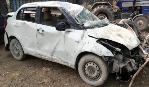 अलीगढ : कार सोफा नहर में गिरी, 5 की मौत