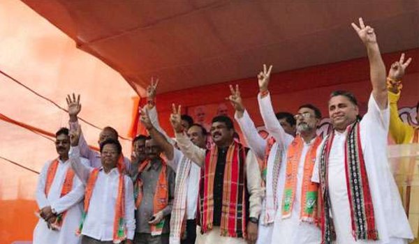 त्रिपुरा : TMC से निष्किासित 6 विधायकों ने BJP MLA के रूप में मान्यता मांगी