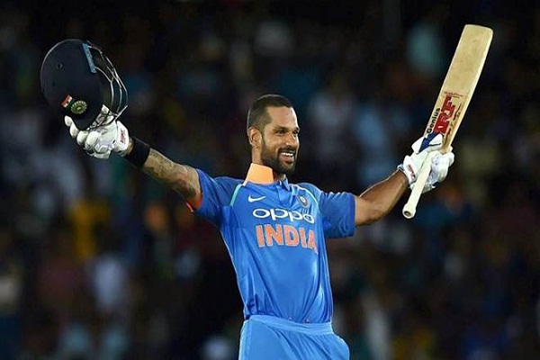 क्रिकेटर शिखर धवन के साथ दुबई एयरपोर्ट पर हुआ दुर्व्यवहार क्रिकेटर शिखर धवन के साथ दुबई एयरपोर्ट पर हुआ दुर्व्यवहार