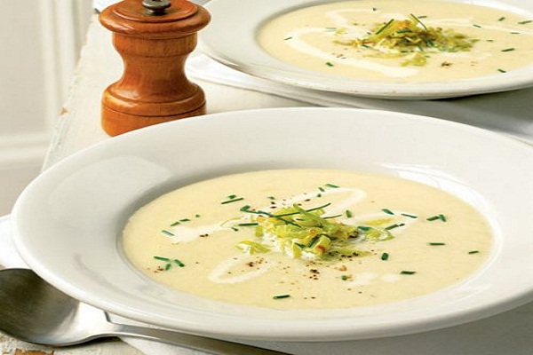 Recipe : सर्दियों में बनाएं आलू का सूप Recipe : सर्दियों में बनाएं आलू का सूप