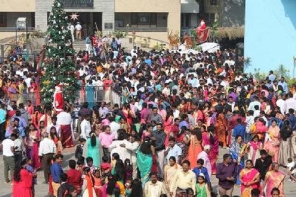 ओडिशा में धूमधाम से मनाया जा रहा है क्रिसमस ओडिशा में धूमधाम से मनाया जा रहा है क्रिसमस
