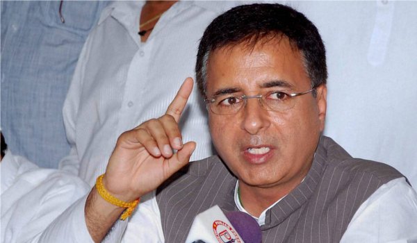 शादी से पहले भाजपा से अनुमति लें : कांग्रेस नेता रणदीप सुरजेवाला शादी से पहले भाजपा से अनुमति लें : कांग्रेस नेता रणदीप सुरजेवाला