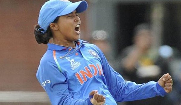 आईसीसी की वनडे, टी-20 महिला टीम में एकता इकलौती भारतीय