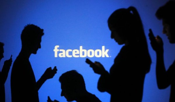 हम भारतीय ग्राहकों का आधार डेटा इकट्ठा नहीं कर रहे : फेसबुक